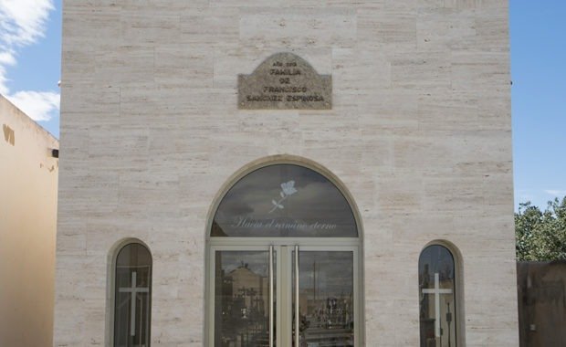 Panteon en cementerio de Murcia