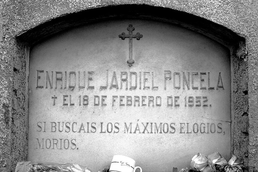 Lápida de Enrique Jardien Poncela